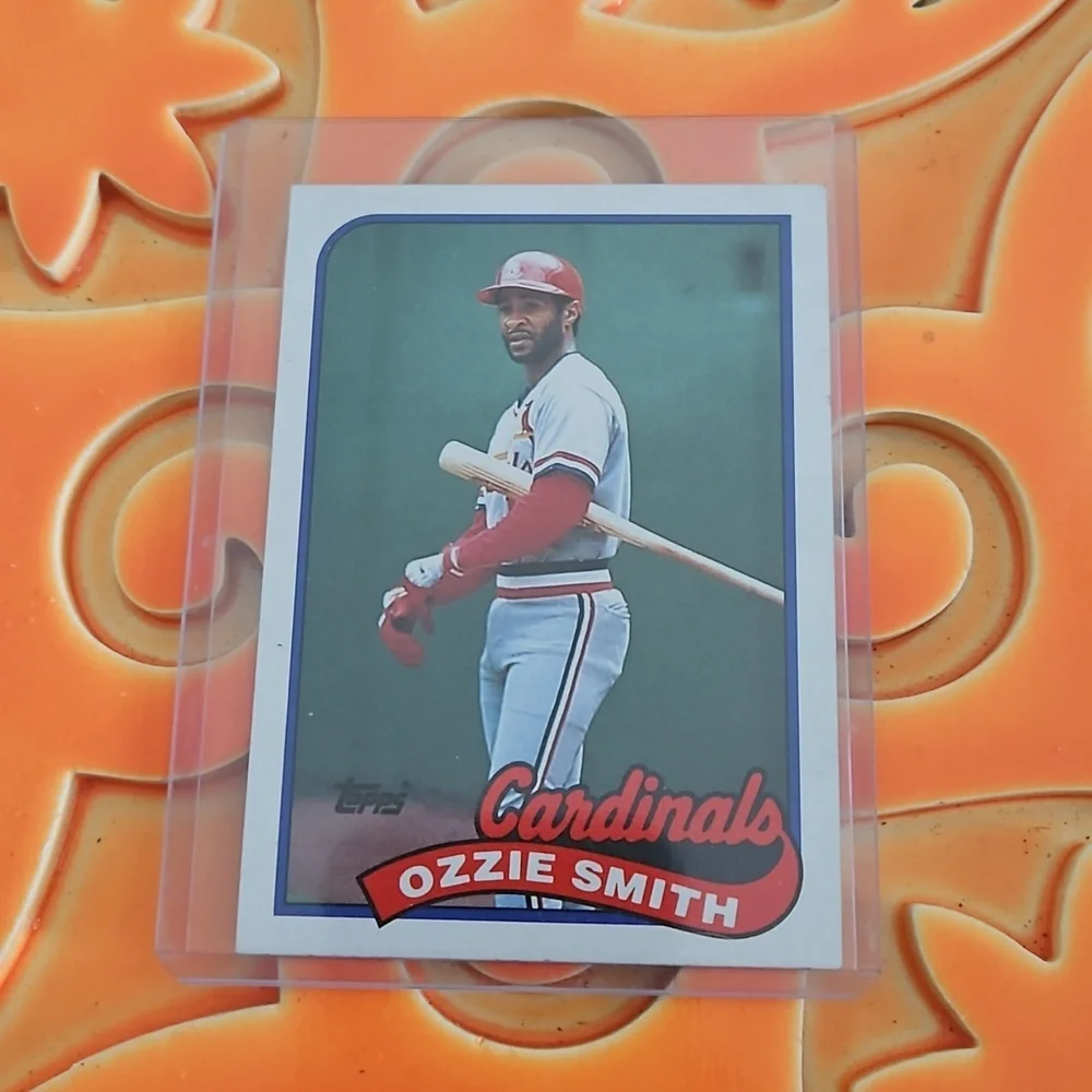 Topps 1989 Saint Louis Cardinals Ozzie Smith Card #230 Mint Card Plastic Sleeve